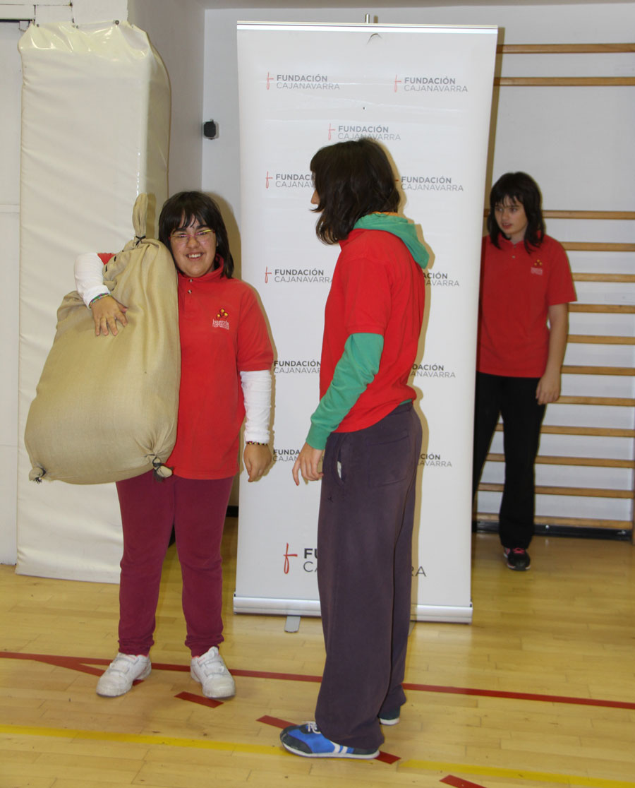 La Federación Navarra de Deportes Adaptados cierra la temporada con los Juegos Deportivos de Deporte Rural, Tiros y Lanzamientos